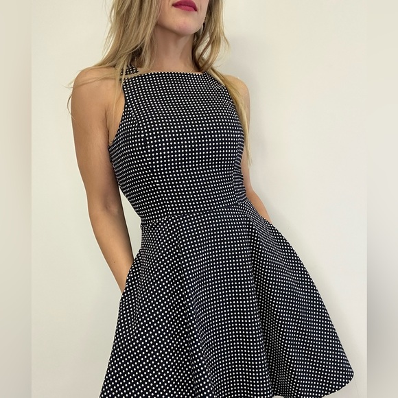 Club Monaco Dresses & Skirts - Club Monaco babydoll dress